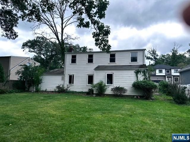 18 Manor Road, Livingston, NJ 07039