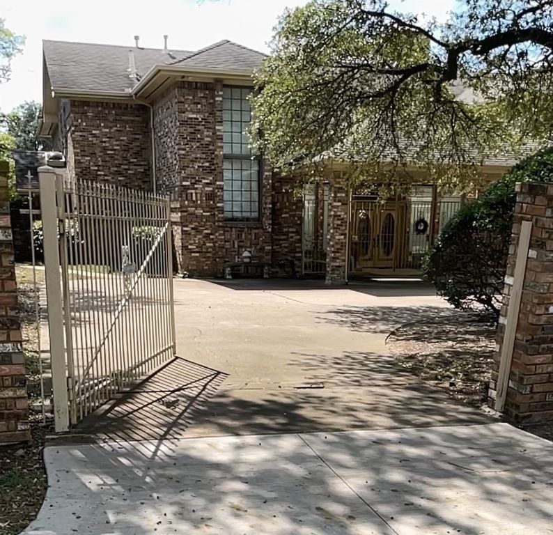 5934 Mcshann Road, Dallas, TX 75230