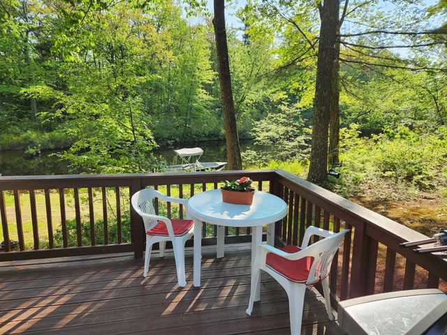 16 Hodsdon Shore Road, Ossipee, NH 03814