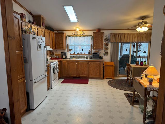 16 Hodsdon Shore Road, Ossipee, NH 03814