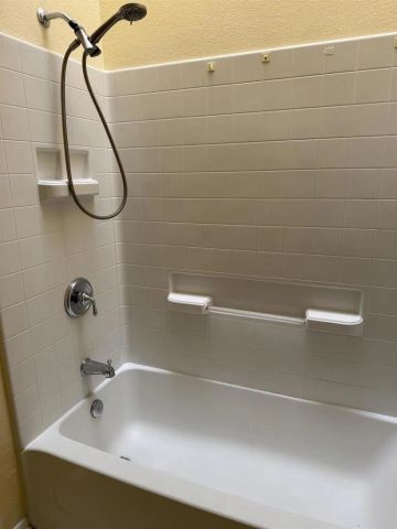 6815 Zinnia Court, Carlsbad, CA 92011