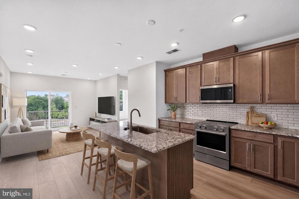 431 WASHINGTON ST #2212 FIRESTONE, CONSHOHOCKEN, PA 19428 — exterior