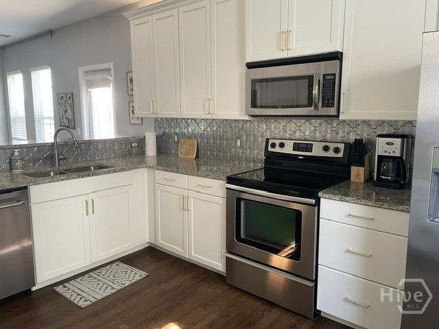 124 Chapel Lake S, Savannah, GA 31419