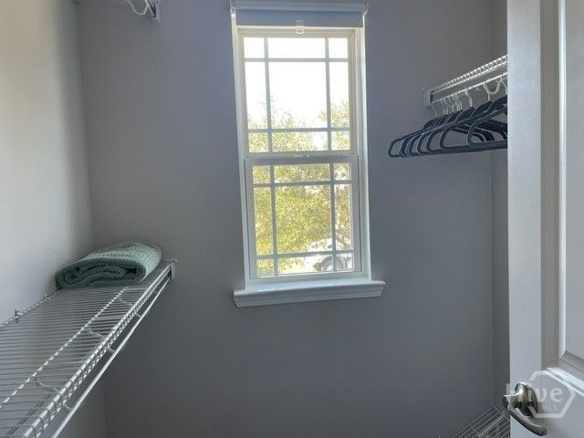 124 Chapel Lake S, Savannah, GA 31419