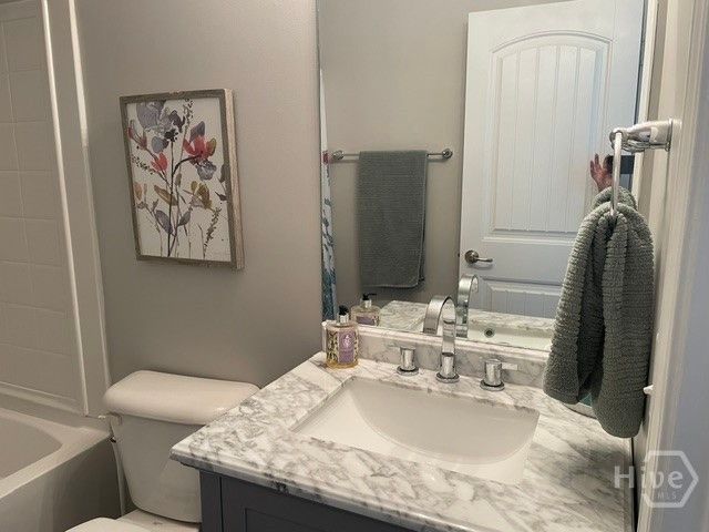 124 Chapel Lake S, Savannah, GA 31419