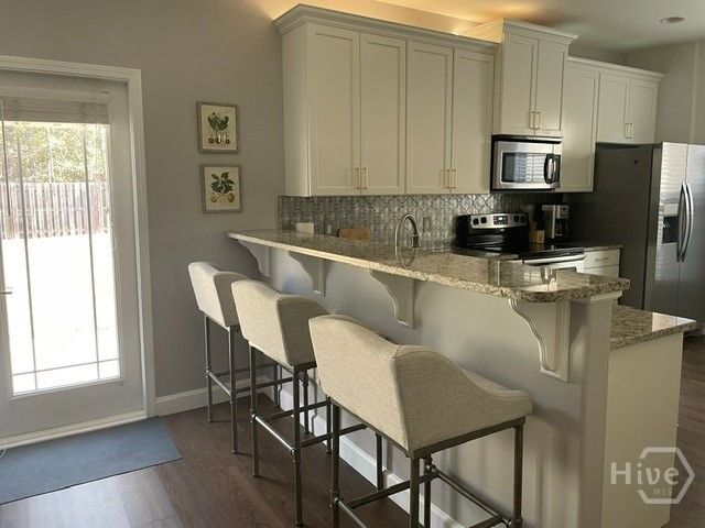 124 Chapel Lake S, Savannah, GA 31419