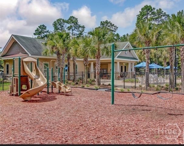 124 Chapel Lake S, Savannah, GA 31419