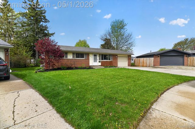 11672 De Clerck Drive, Sterling Heights, MI 48313