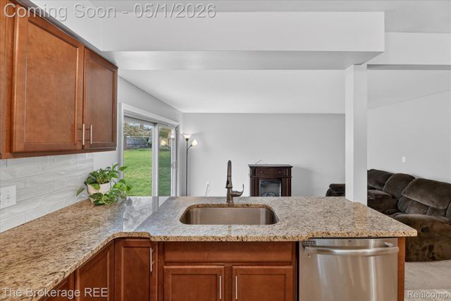 11672 De Clerck Drive, Sterling Heights, MI 48313