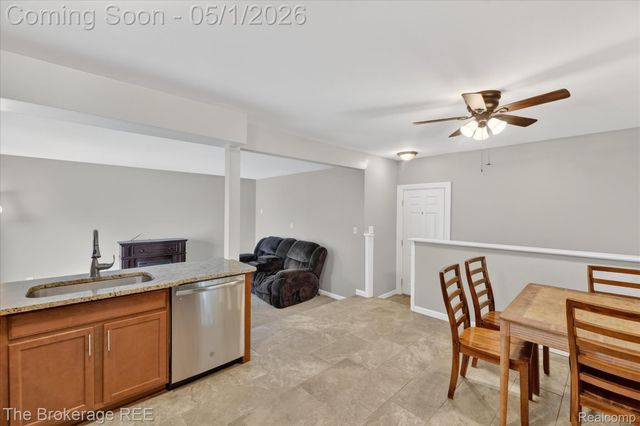 11672 De Clerck Drive, Sterling Heights, MI 48313