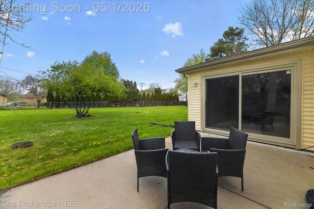 11672 De Clerck Drive, Sterling Heights, MI 48313