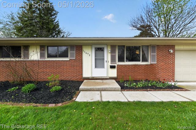 11672 De Clerck Drive, Sterling Heights, MI 48313