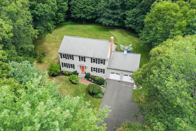 3 Leone Lane, Mendon, MA 01756