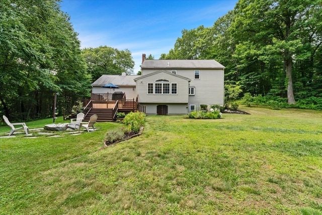 3 Leone Lane, Mendon, MA 01756