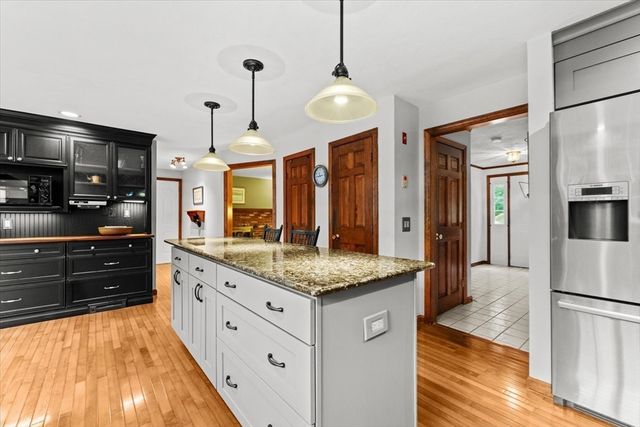 3 Leone Lane, Mendon, MA 01756