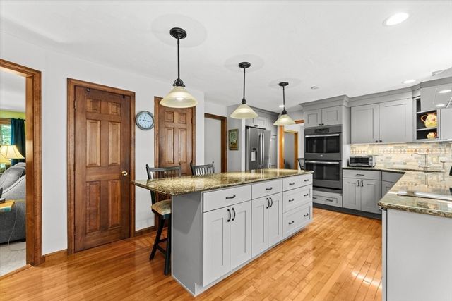 3 Leone Lane, Mendon, MA 01756