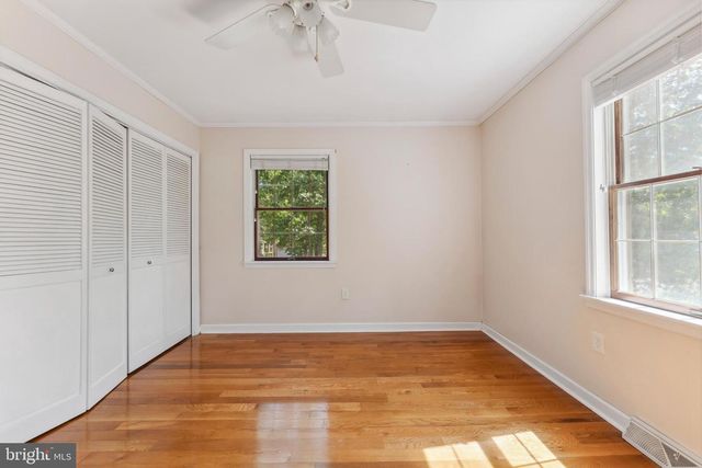 25 ACORN LN, Cape May Court House, NJ 08210