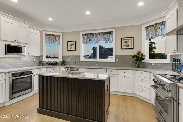 15 Cove Road, Toms River, NJ 08753