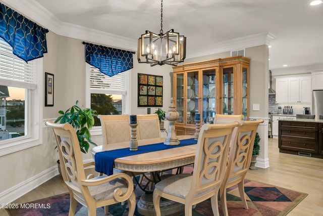 15 Cove Road, Toms River, NJ 08753