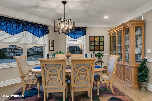 15 Cove Road, Toms River, NJ 08753