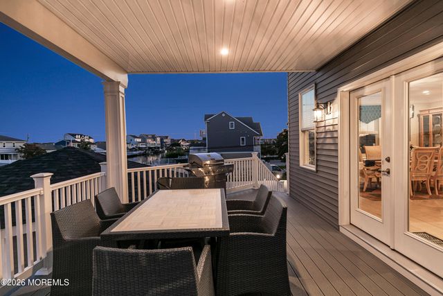 15 Cove Road, Toms River, NJ 08753