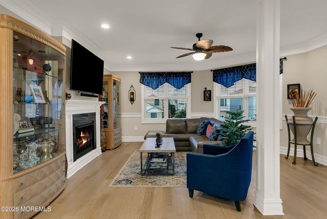 15 Cove Road, Toms River, NJ 08753