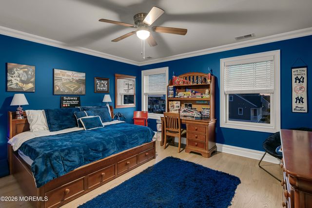 15 Cove Road, Toms River, NJ 08753
