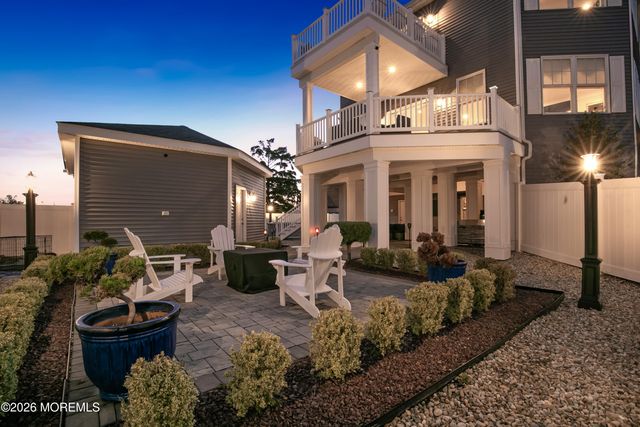 15 Cove Road, Toms River, NJ 08753