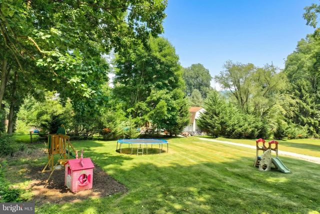950-C GREEN SPRINGS RD, Hanover, PA 17331