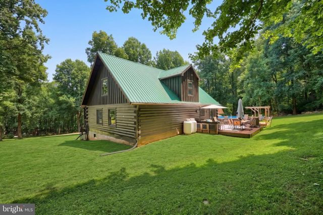 950-C GREEN SPRINGS RD, Hanover, PA 17331