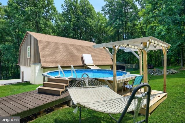 950-C GREEN SPRINGS RD, Hanover, PA 17331