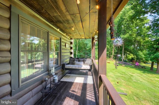 950-C GREEN SPRINGS RD, Hanover, PA 17331