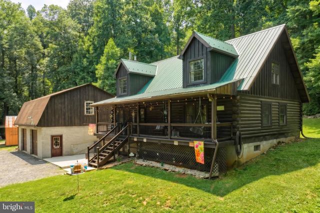 950-C GREEN SPRINGS RD, Hanover, PA 17331