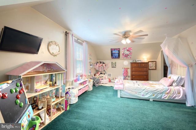 950-C GREEN SPRINGS RD, Hanover, PA 17331