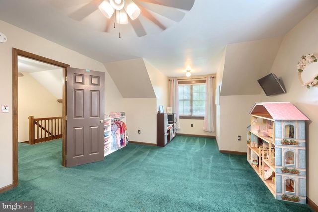 950-C GREEN SPRINGS RD, Hanover, PA 17331