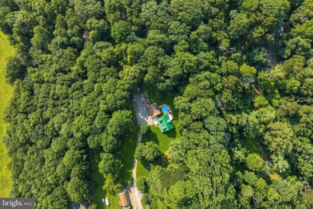 950-C GREEN SPRINGS RD, Hanover, PA 17331