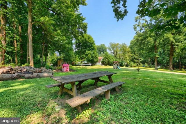 950-C GREEN SPRINGS RD, Hanover, PA 17331