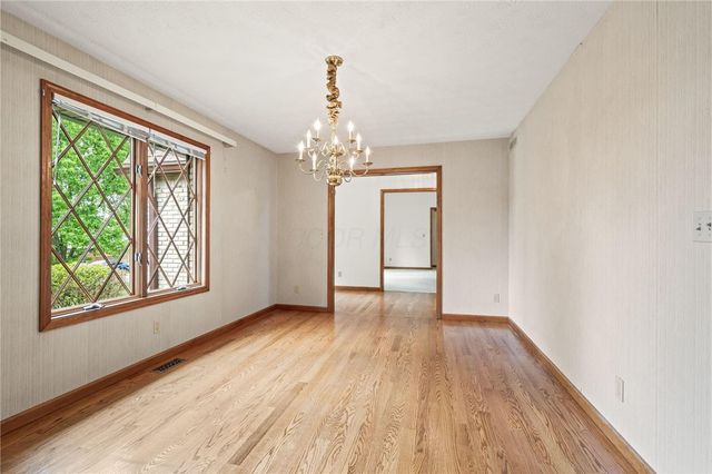 7630 Essington Circle, Washington Twp, OH 45459