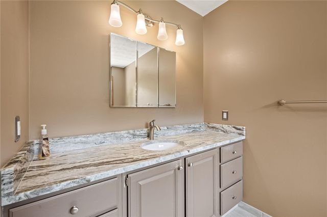 7630 Essington Circle, Washington Twp, OH 45459