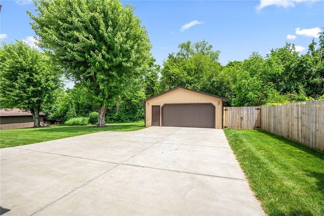 7630 Essington Circle, Washington Twp, OH 45459