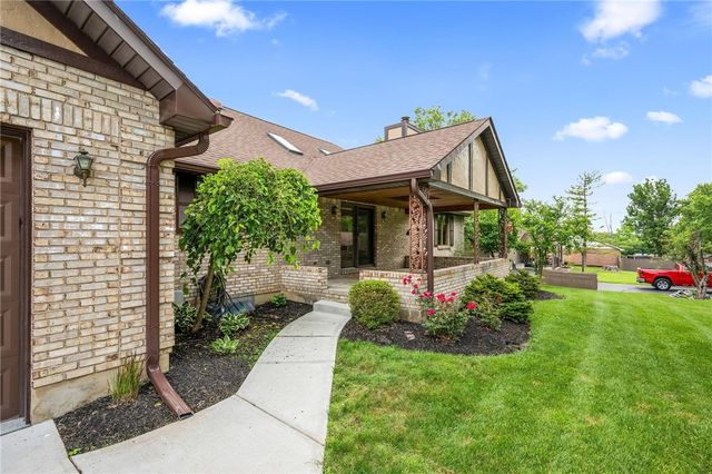 7630 Essington Circle, Washington Twp, OH 45459