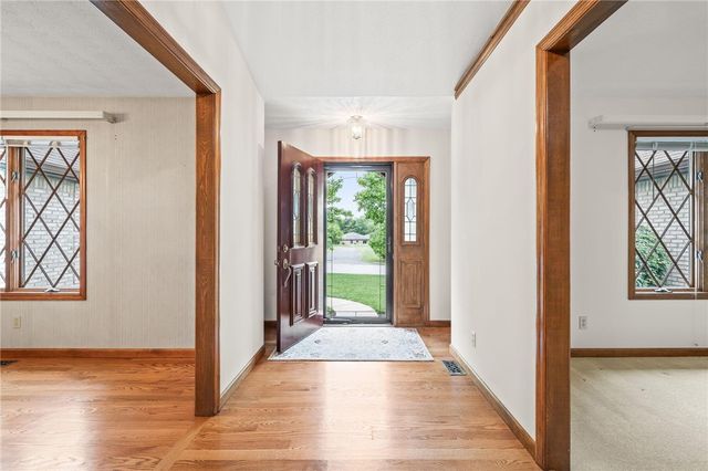 7630 Essington Circle, Washington Twp, OH 45459