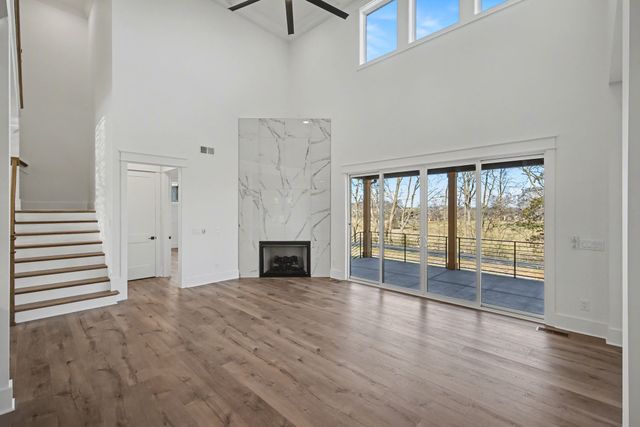 448 Bell Lake Rd, Gallatin, TN 37066