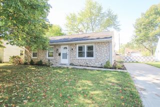 345 Weymouth Lane, Columbus, OH 43228