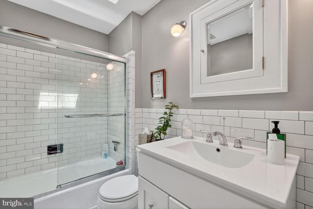 2632 S GRANT ST, Arlington, VA 22202