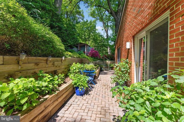 2632 S GRANT ST, Arlington, VA 22202