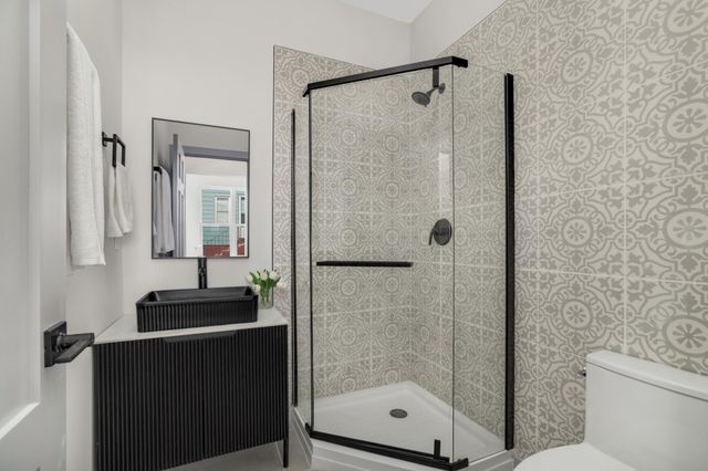 947 Earl Street, Saint Paul, MN 55106