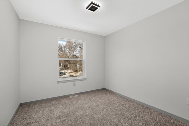 947 Earl Street, Saint Paul, MN 55106