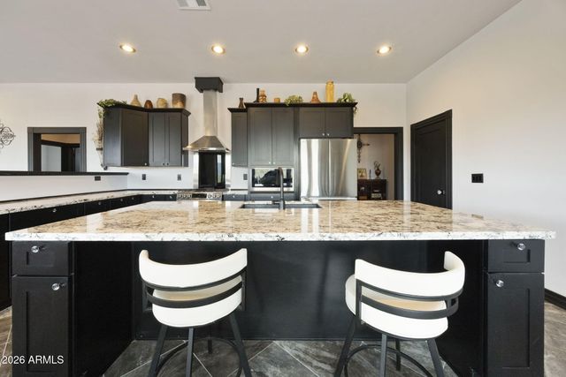 1008 W HONDA BOW Road, Phoenix, AZ 85086