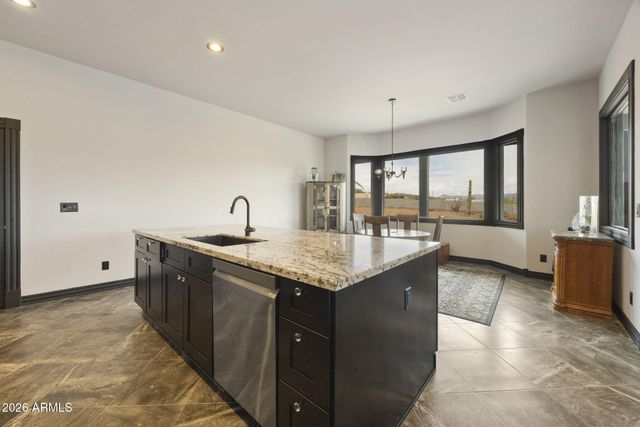 1008 W HONDA BOW Road, Phoenix, AZ 85086